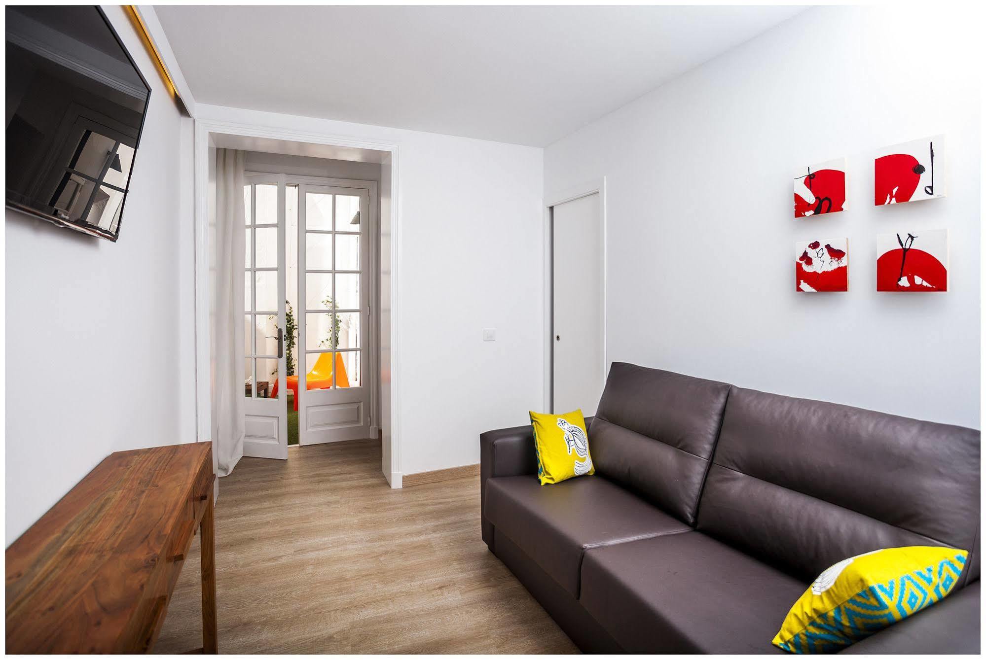 Cheap & Chic Hotel ซิวตาเดญา ภายนอก รูปภาพ