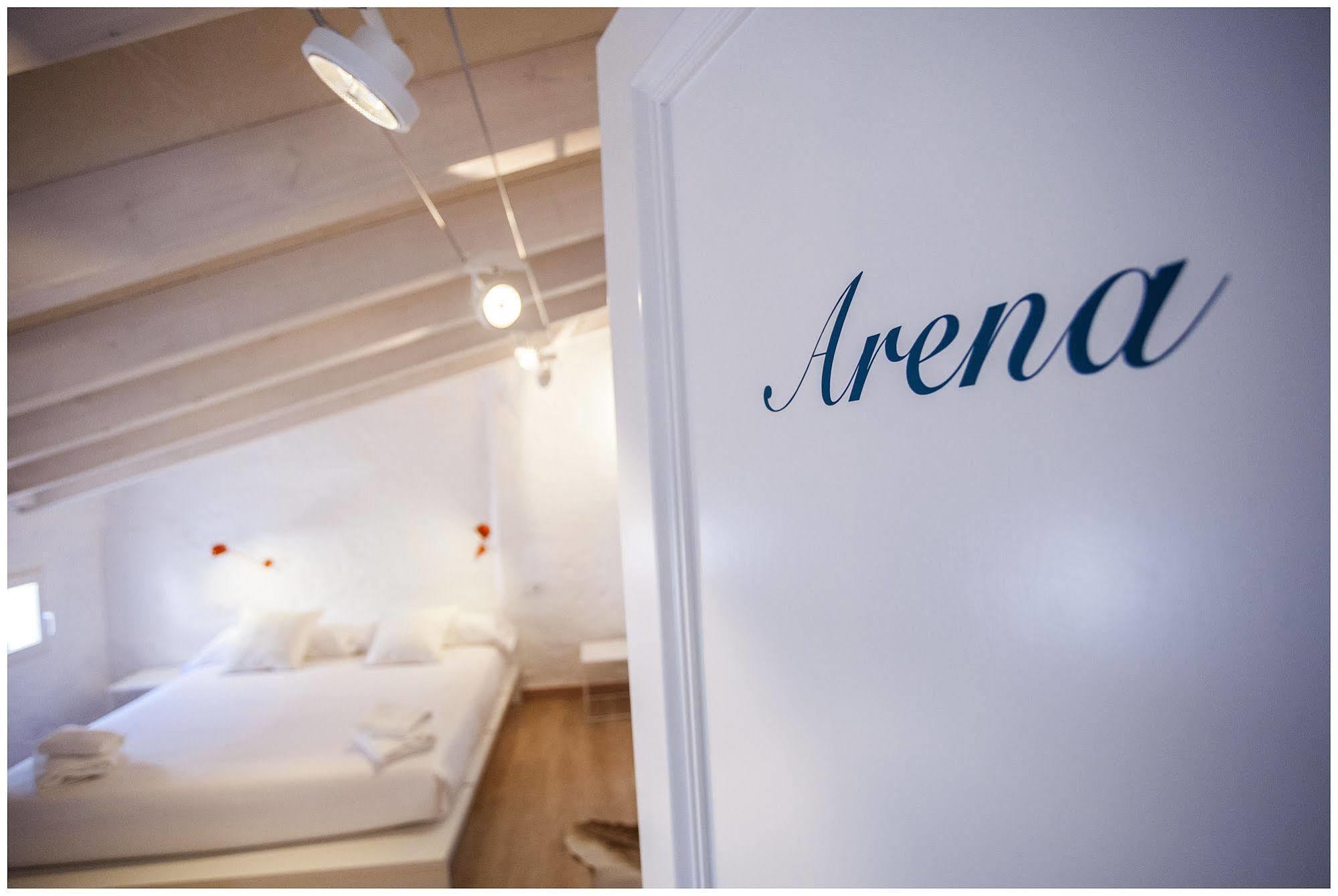 Cheap & Chic Hotel ซิวตาเดญา ภายนอก รูปภาพ