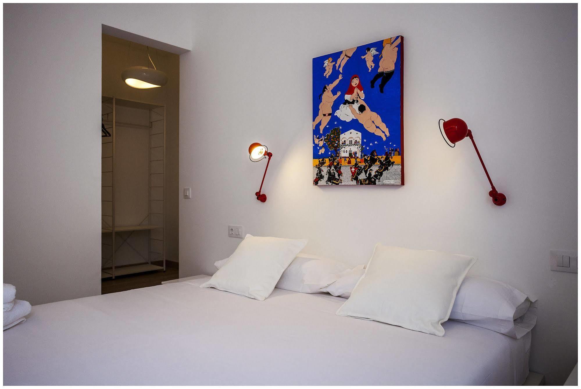 Cheap & Chic Hotel ซิวตาเดญา ภายนอก รูปภาพ